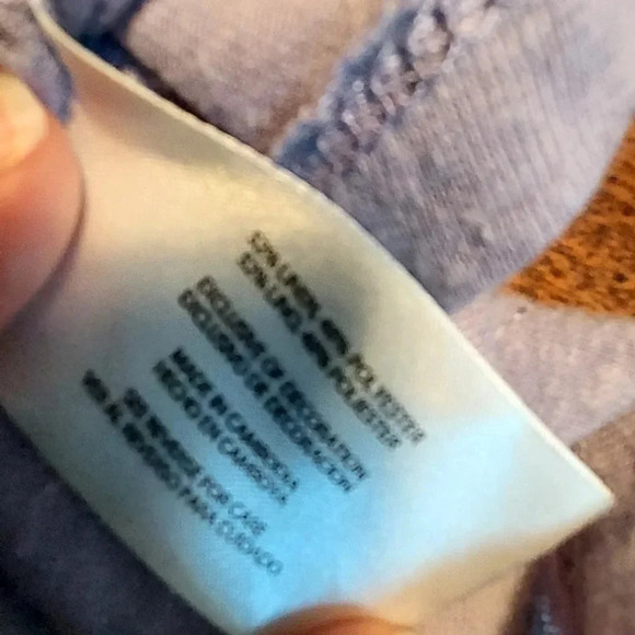 Orvis Women's V-Neck Shirt - Picture 6 of 8